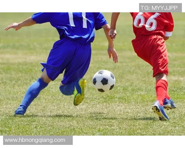 选择适合你的足球位置踢球提升技术与团队合作的最佳指南